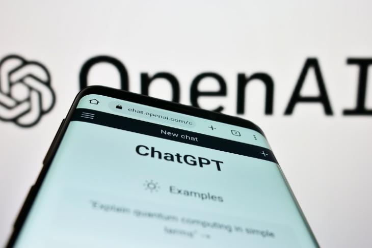 ChatGPT釋出官方iOS應用：帶來語音輸入、聊天記錄等功能精選圖片