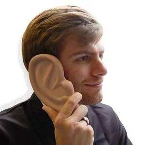 形状像耳朵的硅胶iPhone外壳