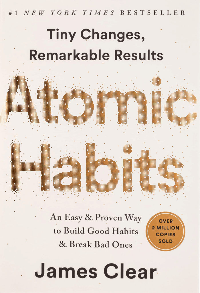 《原子习惯》（Atomic Habits）的封面